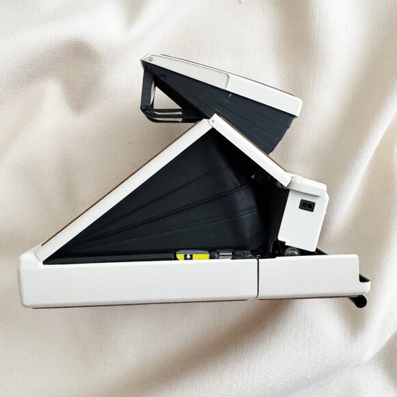 Vintage Polaroid SX-70 Model 2 Land Camera - Picture 5 of 7